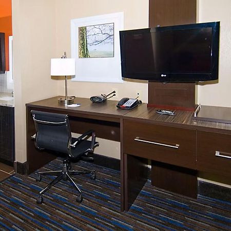 Holiday Inn Express Fulton By Ihg Bagian luar foto