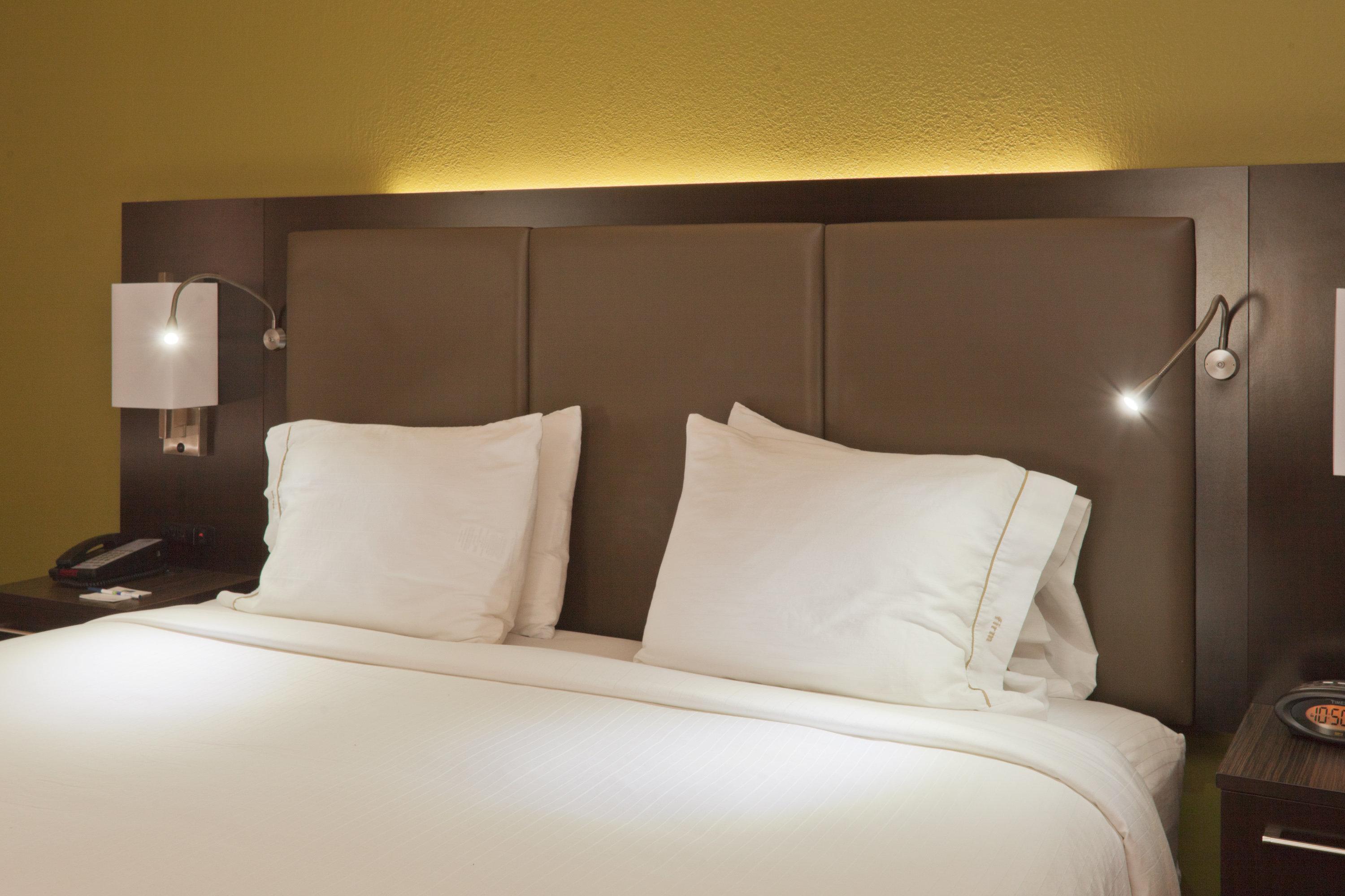 Holiday Inn Express Fulton By Ihg Bagian luar foto